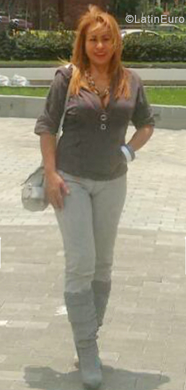 Date this sultry Colombia girl Emma from Medellin CO30203