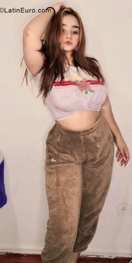 Date this happy Chile girl Ceiymar from Santiago CL269