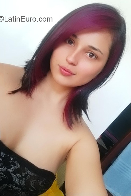 Date this beautiful Colombia girl Katherine from Barrancabermeja CO30244