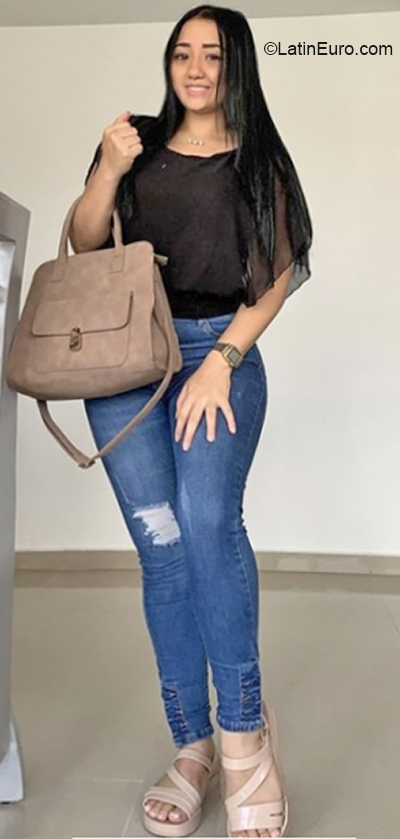 Date this lovely Colombia girl Stef from Cali CO30257