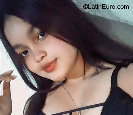 Date this delightful Colombia girl Camila Molina from Bogotá CO30277