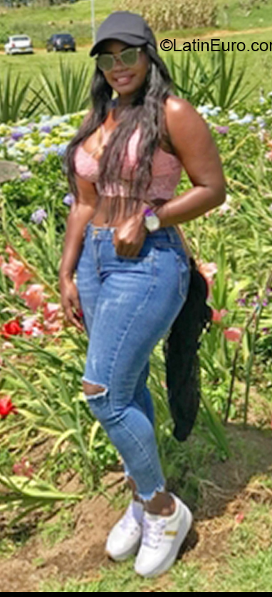 Date this exotic Colombia girl Victoria from Medellín CO30278