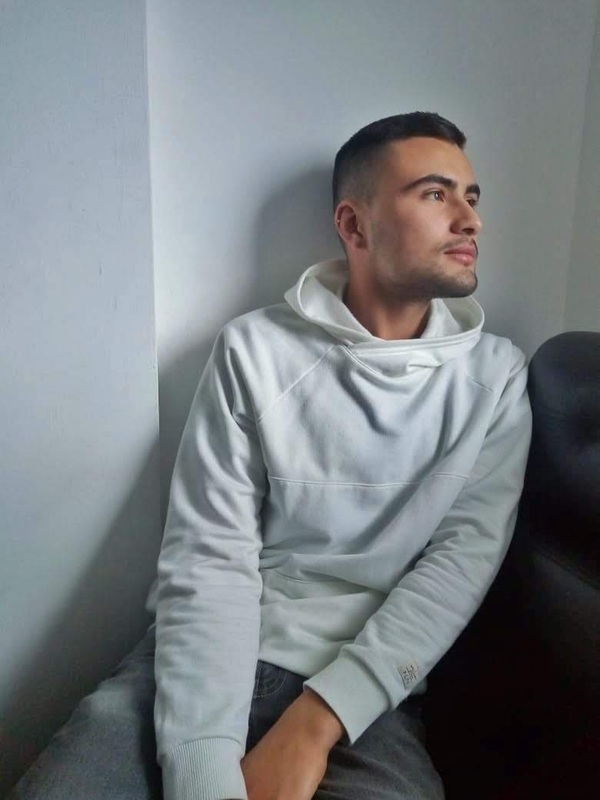 Date this hard body Colombia man Manuel from Armenia CO30349