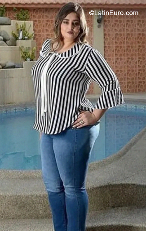 Date this athletic Ecuador girl Stefy from Guayaquil EC859