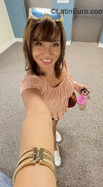 Date this gorgeous United States girl Stepone from Boston US21334