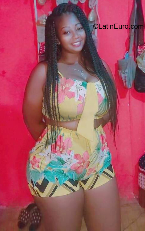 Date this tall Ecuador girl Maryuri maria from Esmeraldas EC907