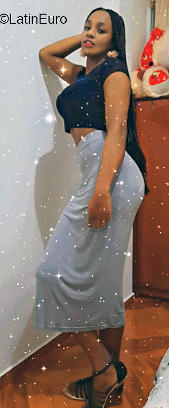 Date this athletic Colombia girl Yady from Bogota CO30635