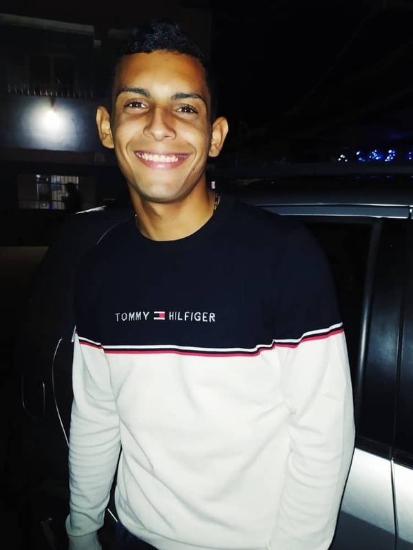 Date this nice looking Venezuela man Maikel from Caracas VE4037