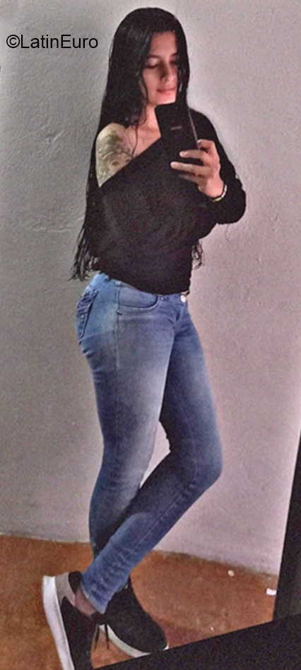 Date this foxy Colombia girl Karol from Mocoa CO30744