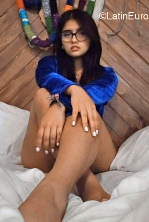 Date this exotic Peru girl Valeria from Lima PE1920