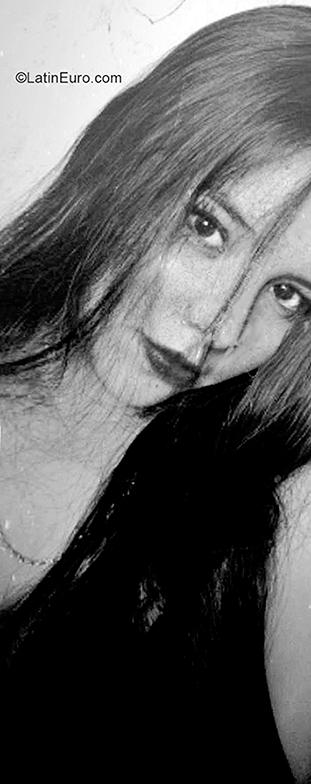 Date this georgeous Ecuador girl Rebeka from Manta EC857