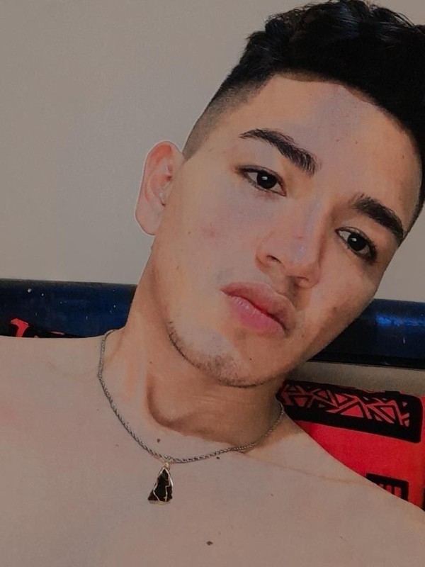 Date this georgeous Colombia man Juan from Medellin CO30790