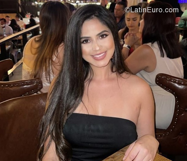 Date this funny Colombia girl Beatriz from Medellin CO30896