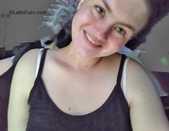 Date this tall Brazil girl Lyla from Santa Catarina BR11471