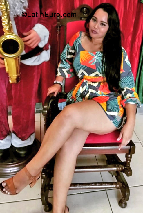 Date this charming Brazil girl Dayane from Manaus BR11489