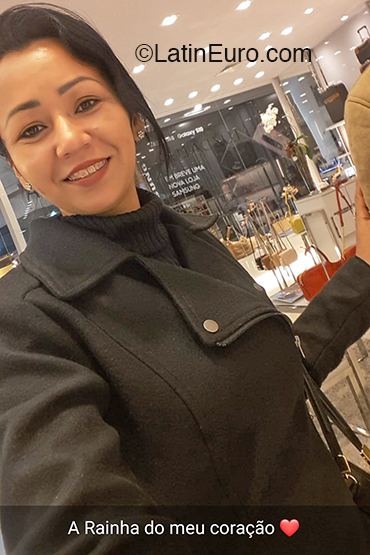 Date this delightful Brazil girl Regiane from Blumenau BR11500