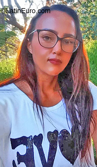 Date this charming Brazil girl Fernanda from Sao Jose Do Rio Preto BR11501