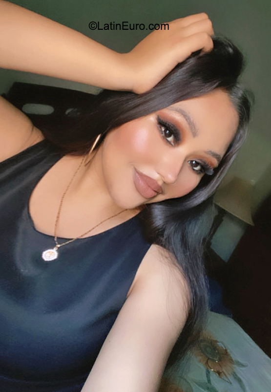 Date this tall Mexico girl Angeles from zamora MX2502