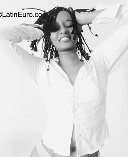 Date this attractive Ecuador girl Judy from Quito EC873