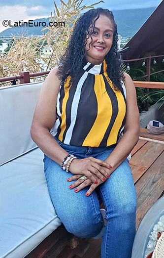 Date this attractive Dominican Republic girl Rossy from Puerto Plata DO40335