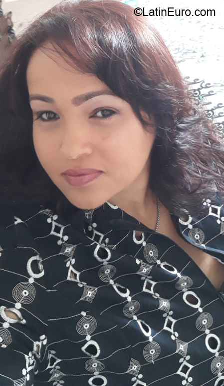 Date this cute Brazil girl Marisol from Olinda BR11530