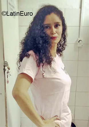 Date this lovely Brazil girl Debora from Manaus BR11539