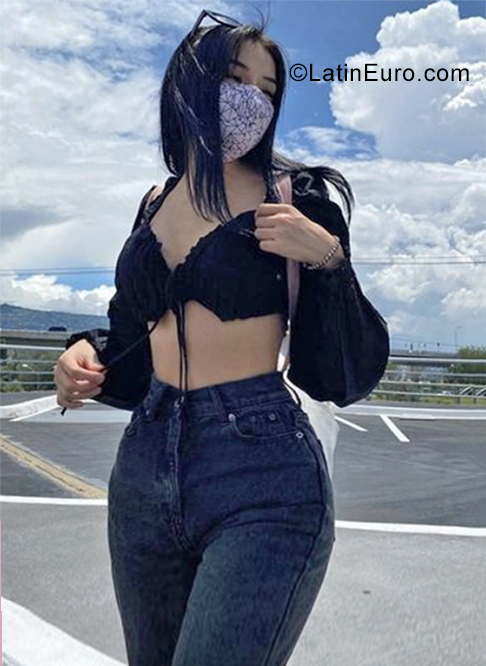 Date this foxy Colombia girl Camila from Cucuta CO31089