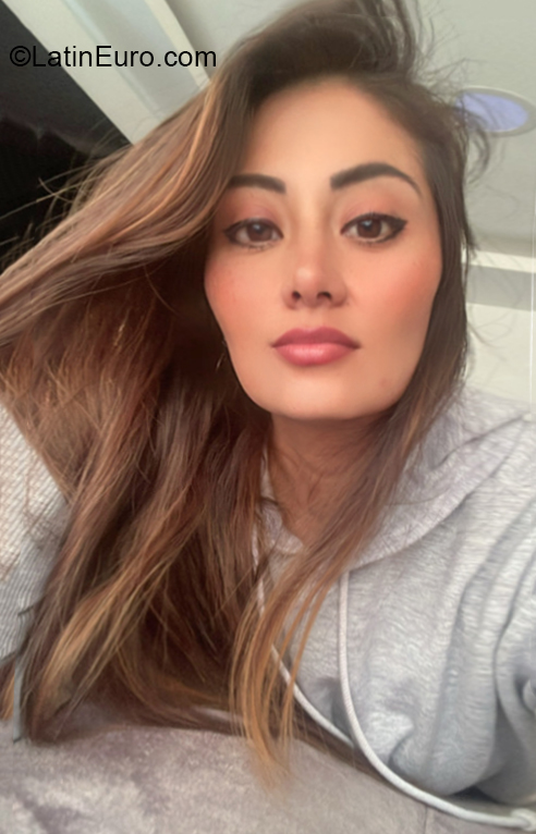 Date this fun Ecuador girl Sofia from Ambato EC877