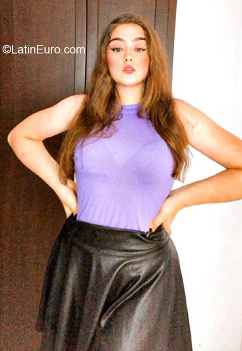Date this athletic Colombia girl Emma from Pereira CO31139