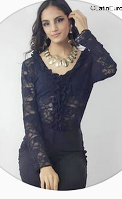 Date this voluptuous Venezuela girl MoonFlower from  VE4120