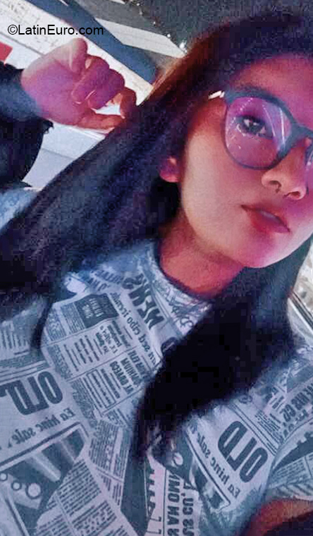 Date this pretty Mexico girl Hannah from Mexico City MX2537