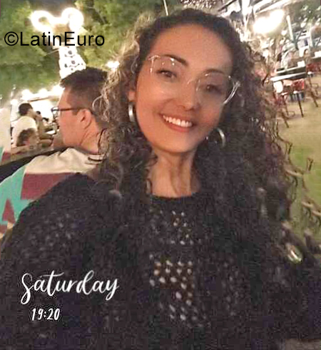 Date this nice looking Brazil girl Jeane from fortaleza BR11594
