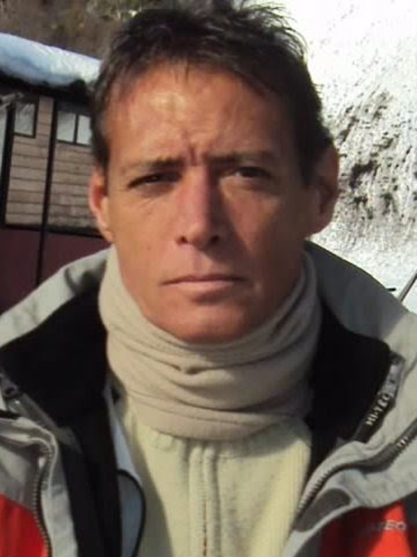 Date this nice looking Argentina man Claudio from Buenos Aires AR828