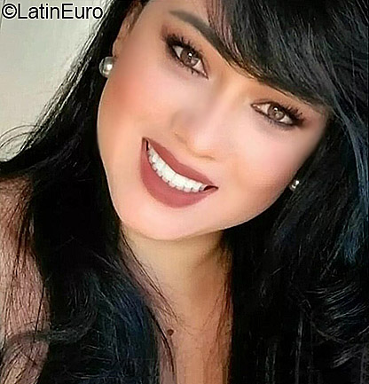 Date this georgeous French Southern Territories girl Mar from Paris BR11603