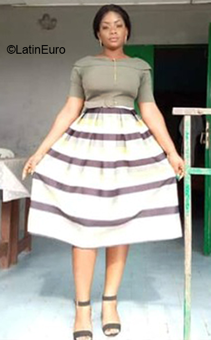 Date this fun United States girl Claire from Phoenix US25641