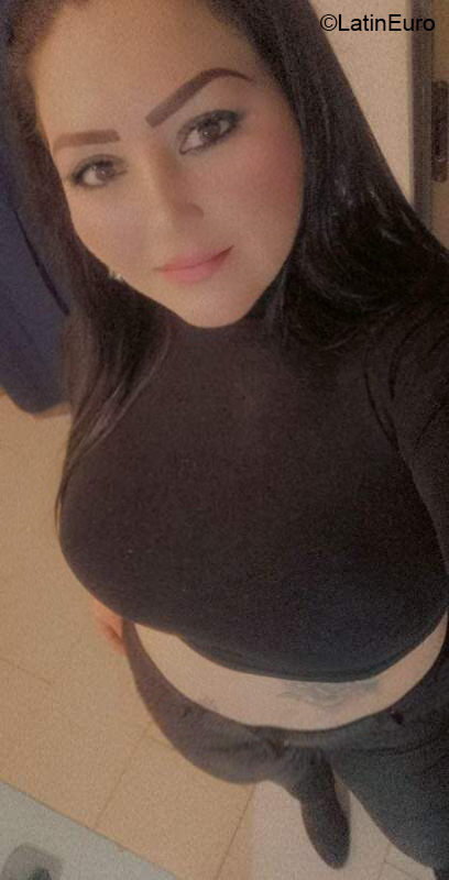 Date this good-looking Chile girl Jennifer from Santiago CL302