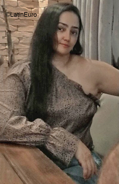 Date this attractive Brazil girl Christine from Belo Horizonte BR11616