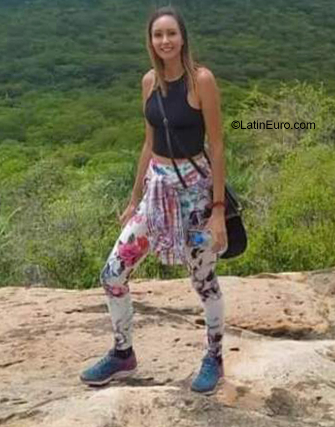 Date this stunning Brazil girl Raniely from SERRA TALHADA BR11639