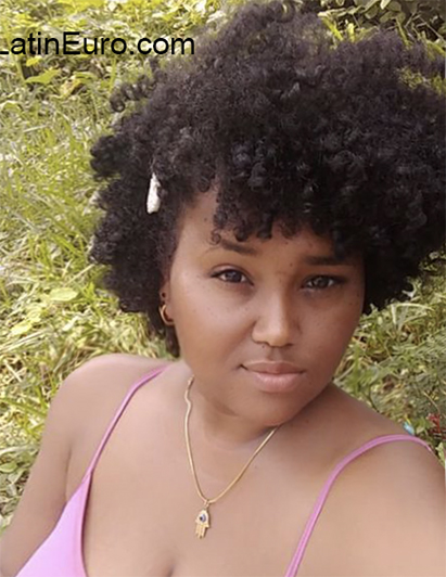 Date this beautiful Dominican Republic girl Amanda from Santiago De Los Caballeros DO40548