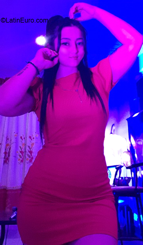 Date this exotic Colombia girl Cris from Cali CO31339