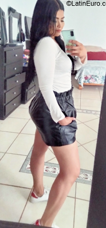 Date this sensual Mexico girl Deyanira from Durango MX2559