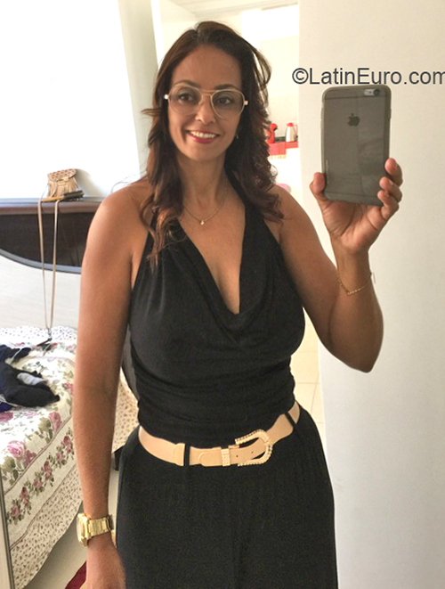 Date this pretty United States girl Marcileide from Dallas US21608