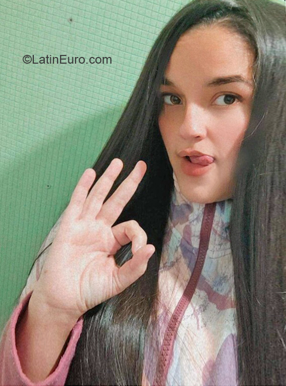 Date this charming Chile girl Carol from Concepcion CL339