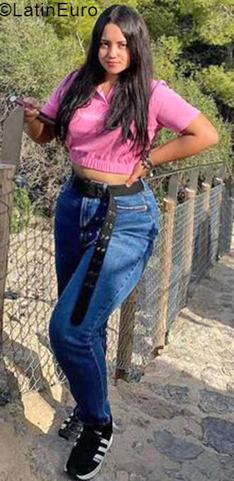 Date this gorgeous Spain girl Lineth from Madrid ES693