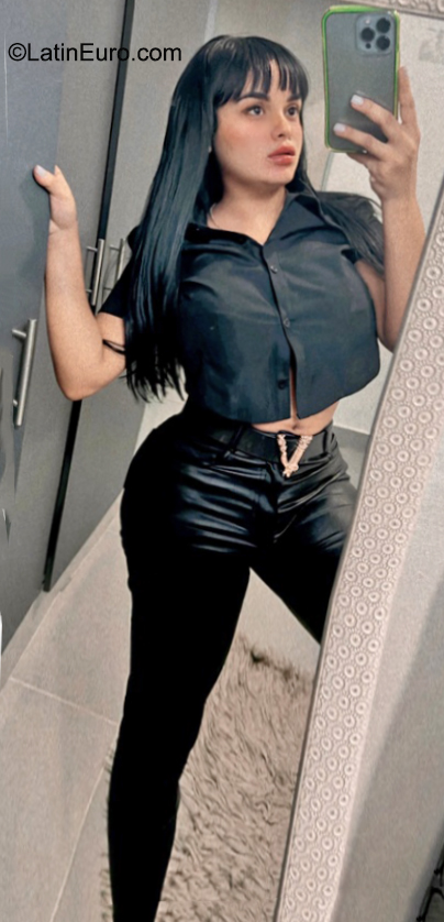 Date this lovely Dominican Republic girl Cristina from Santiago DO40685