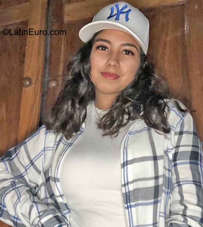 Date this georgeous Dominican Republic girl Mara from  PA1327