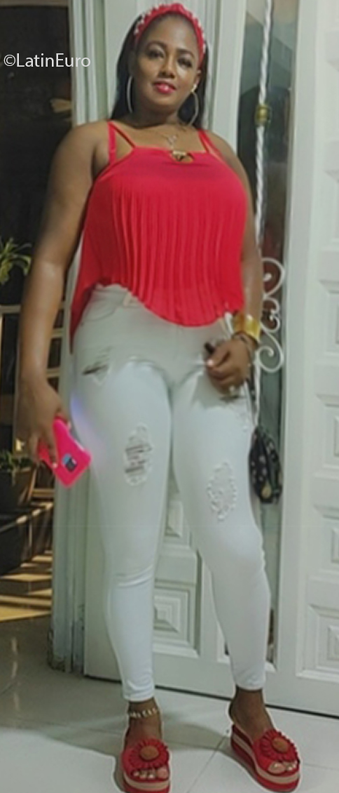 Date this gorgeous Colombia girl Astrid from Antioguia CO31603