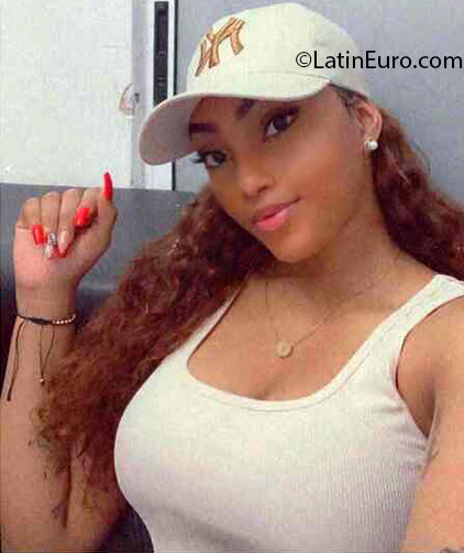 Date this cute Colombia girl Carol from Cali CO31624