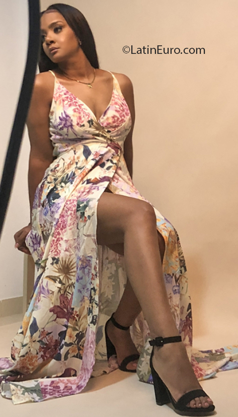 Date this nice looking Dominican Republic girl Cristabel from Puerto Plata DO40741