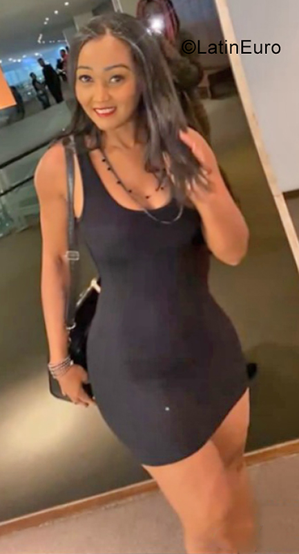 Date this beautiful Portugal girl Nilcea from Castelo Branco PT103